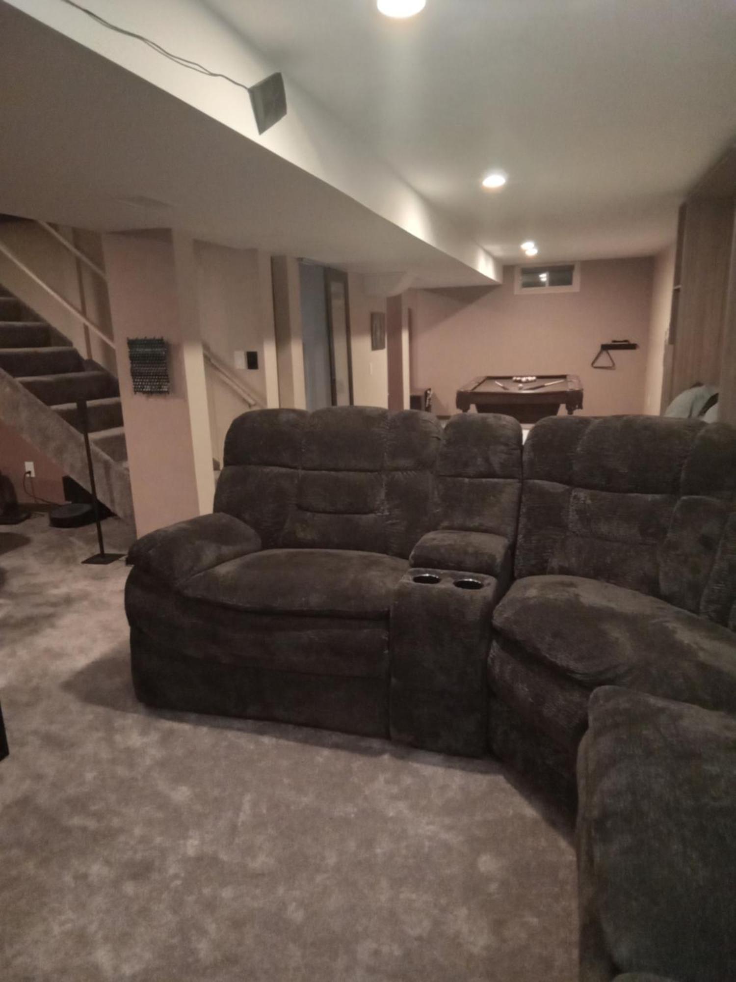 לנסינג Super Suite With Sauna, Pool Table And Arcade Game מראה חיצוני תמונה